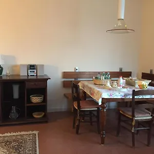 La Casa Tra Gli Olivi , Sona Italia